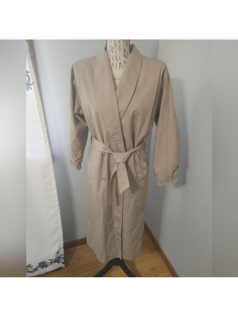 Braetan Tan Trench Coat
